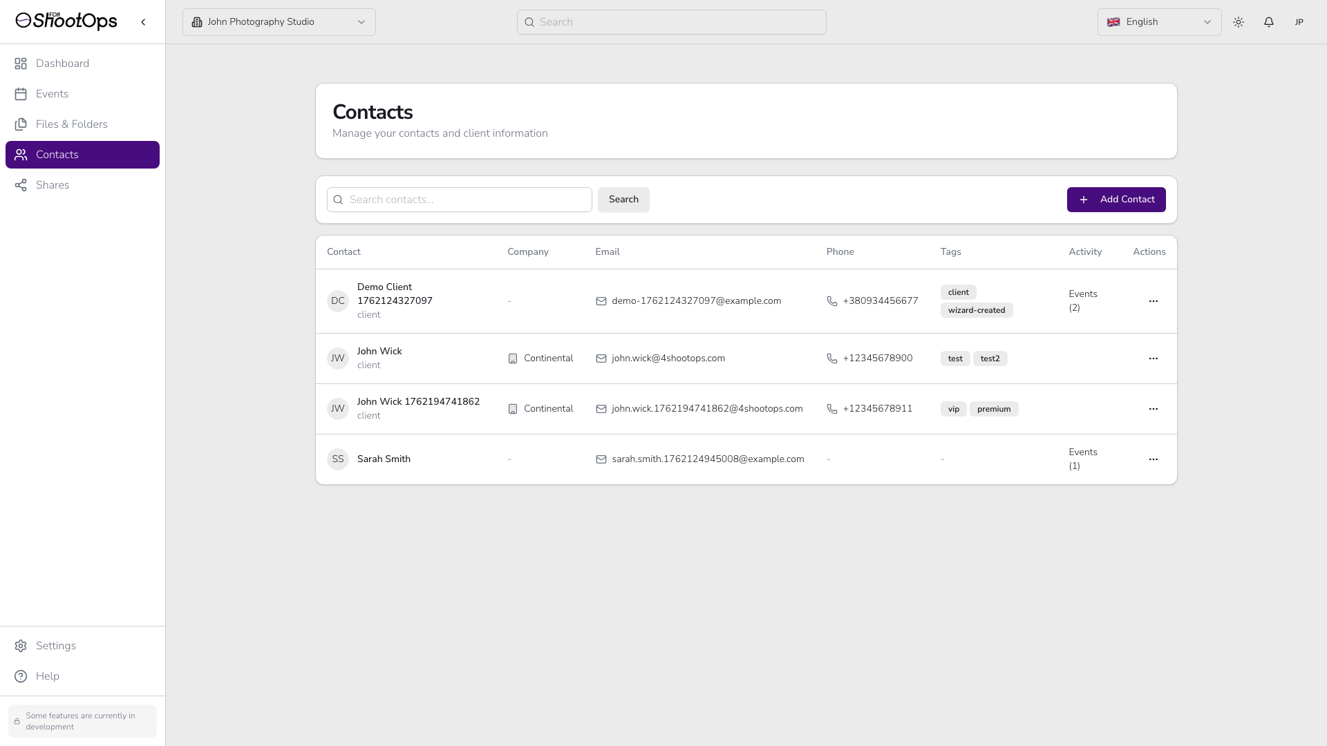 Lista de contactos con contacto recién creado